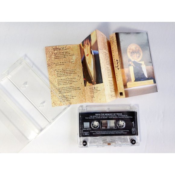 The Memory of Trees by Enya - Cassette - 1996 with lyrics - Picture 2 of 4